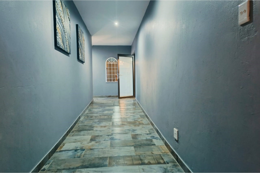 To Let commercial Property for Rent in Mogwase North West